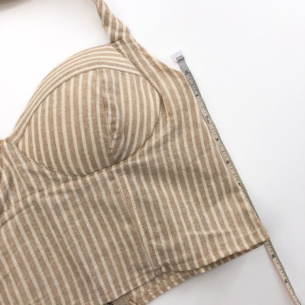 superdown Rudy Halter Top in Beige & White Small - Picture 10 of 11